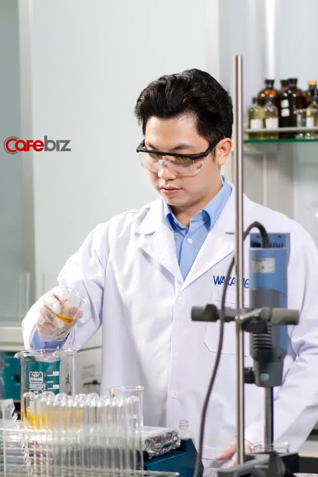 Khẩu trang y tế có khả năng diệt Virus Corona 99% đầu tiên trên thế giới được phát minh bởi người Việt: Sức mạnh kì diệu của niềm tin và lòng tự tôn dân tộc! - Ảnh 2. Khẩu trang y tế có khả năng diệt Virus Corona 99% đầu tiên trên thế giới được phát minh bởi người Việt: Sức mạnh kì diệu của niềm tin và lòng tự tôn dân tộc! - Ảnh 2.