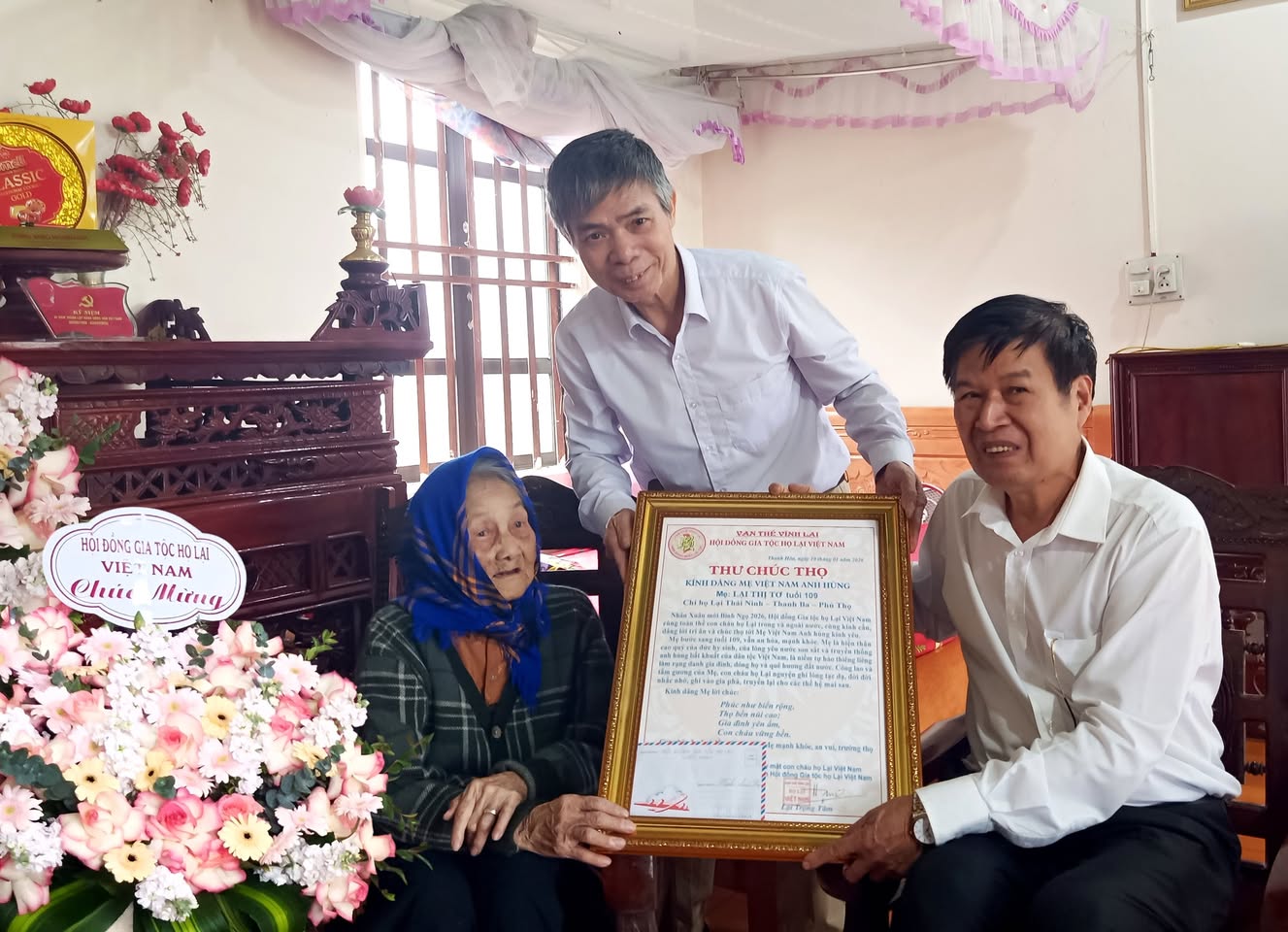 THĂM HỎI, CHÚC THỌ MẸ VIỆT NAM ANH HÙNG LẠI THỊ TƠ (109 TUỔI)